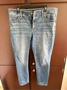 EUC Express mid rise hyper sculpt skinny jeans size 16